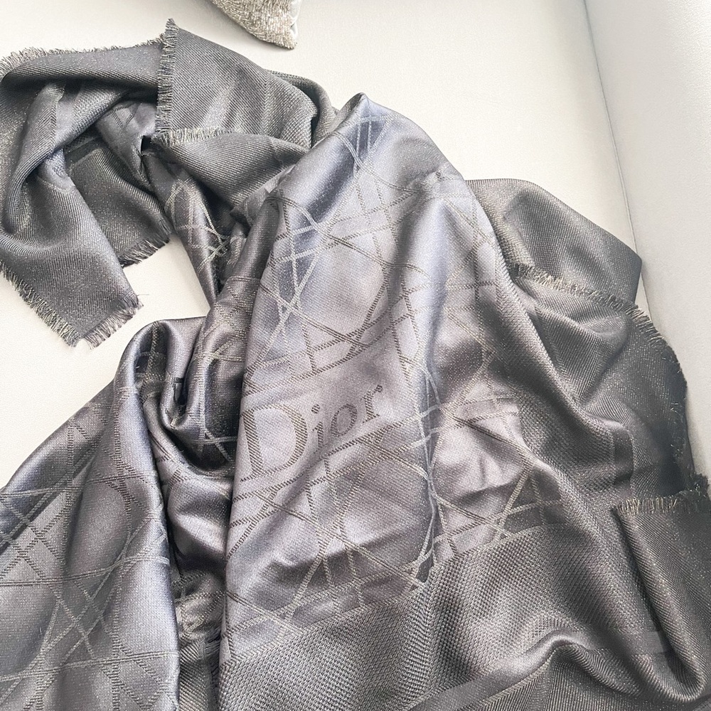 Christian Dior Cannage Metallic Shimmer Shawl Scarf Stole - Picture 9 of 16